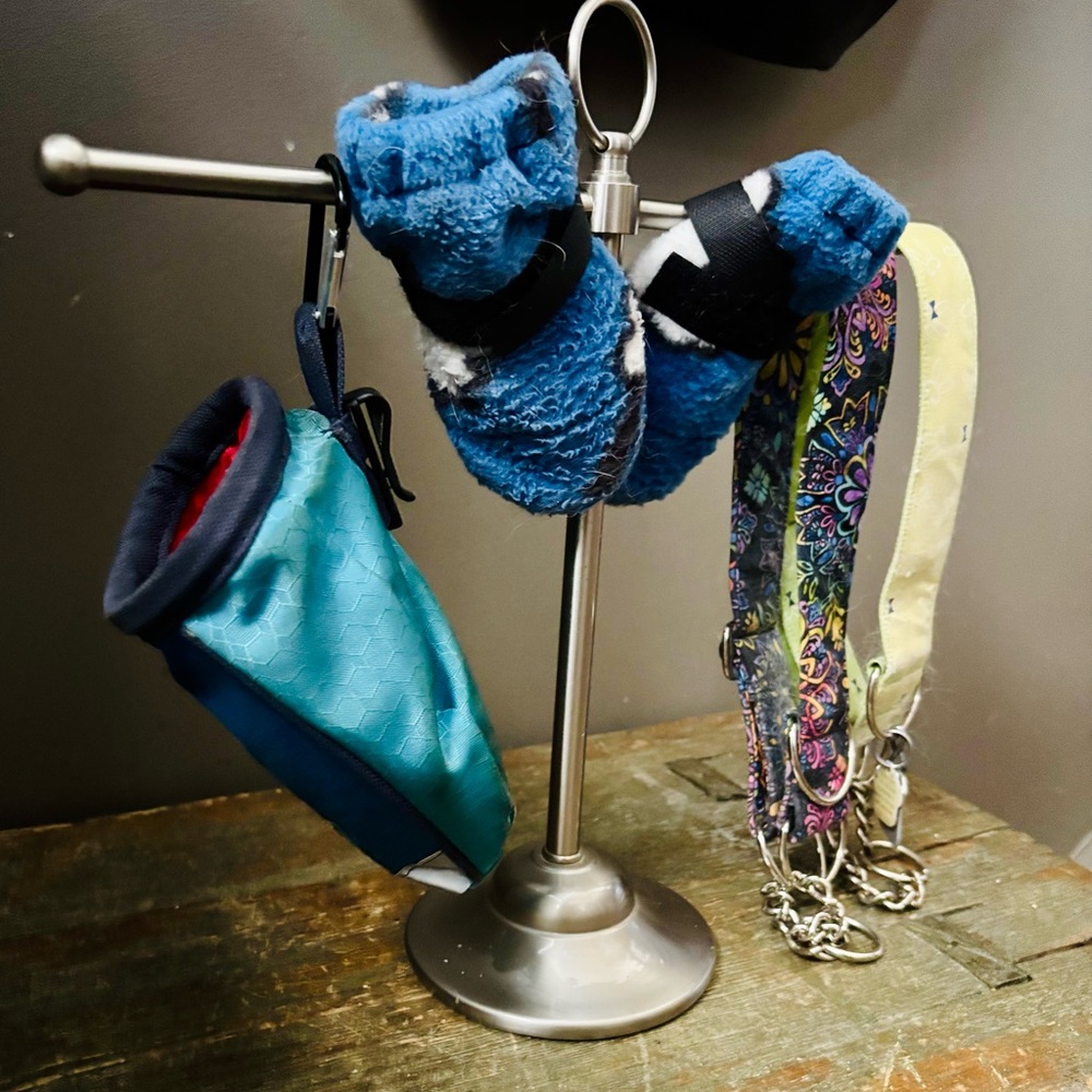 Hand towel Rack. - Picture 7 of 7